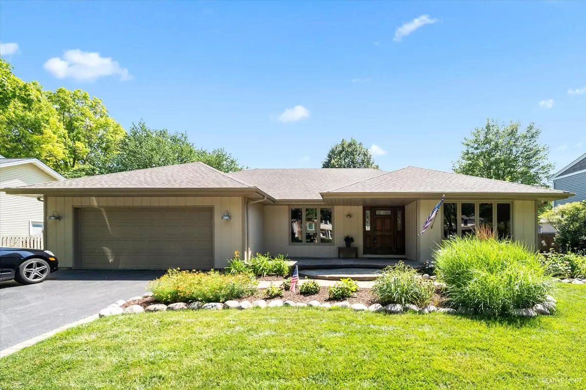 Naperville, IL 60540,1222 WHITINGHAM Circle