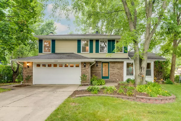 Libertyville, IL 60048,1206 Sussex Lane