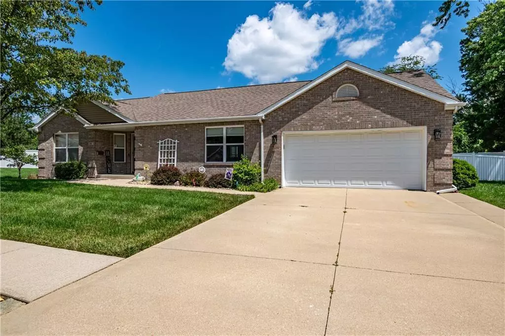 Decatur, IL 62522,690 Scovill Court