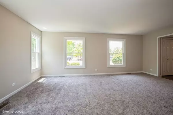 Bloomingdale, IL 60108,283 Byron Avenue