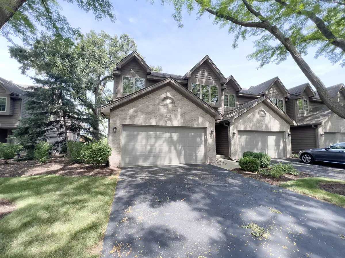 Elgin, IL 60123,919 Millcreek Circle