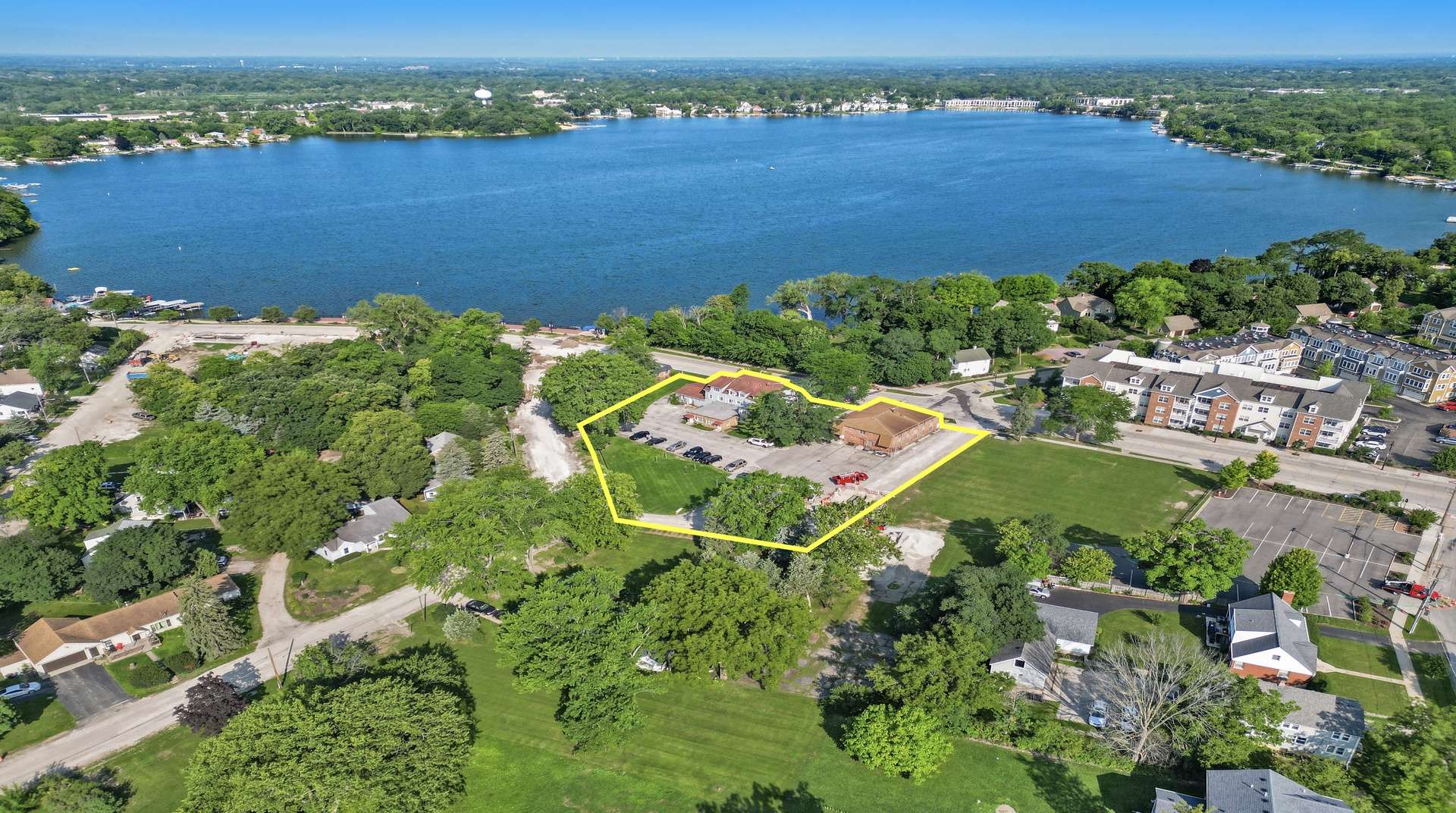 Lake Zurich, IL 60047,105 & 83 W Main Street