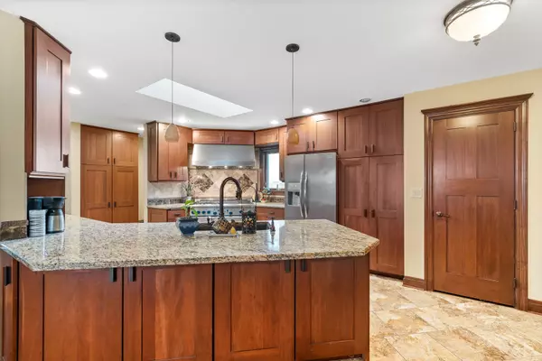 Western Springs, IL 60558,3966 Garden Avenue