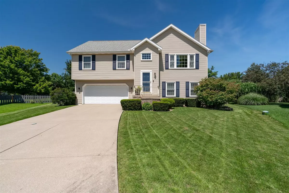 Normal, IL 61761,1411 Boyne Court