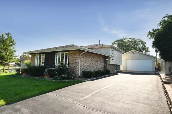 Oak Forest, IL 60452,16038 Long Avenue