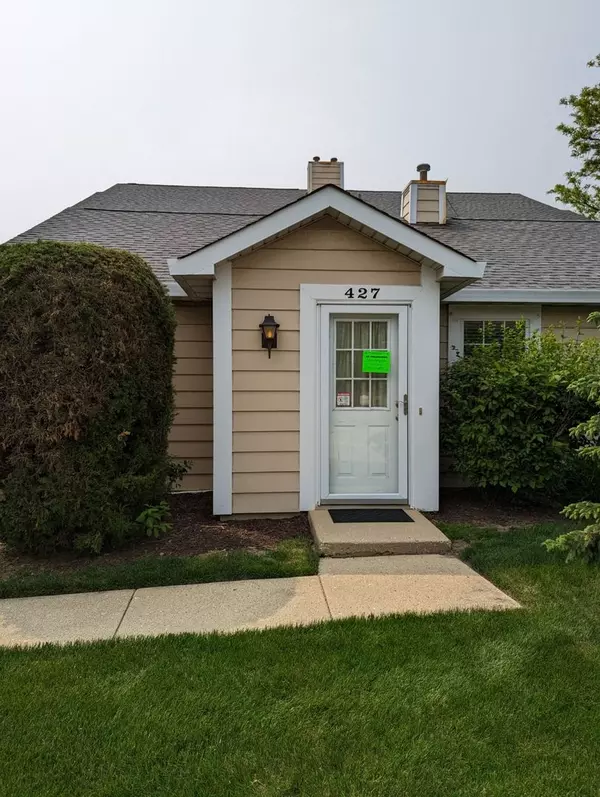 Palatine, IL 60067,427 N Cambridge Drive #427