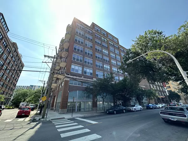 933 W Van Buren Street #724,  Chicago,  IL 60607