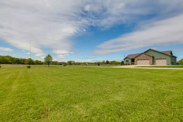 Johnsburg, IL 60051,1715 Whispering Ridge Drive