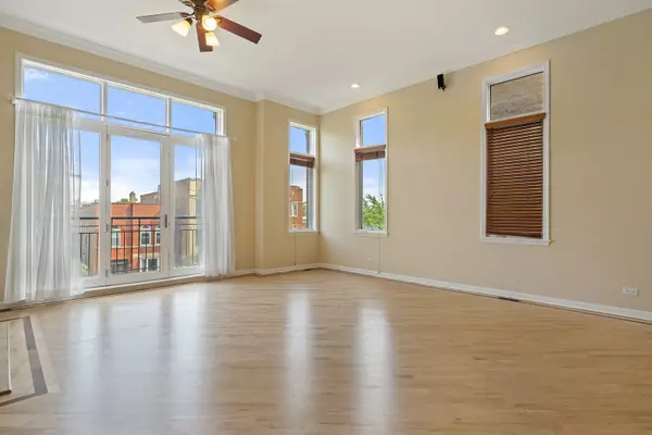 Chicago, IL 60622,2647 W Haddon Avenue #3