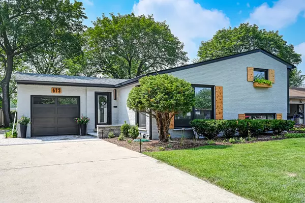 Western Springs, IL 60558,613 54th Place