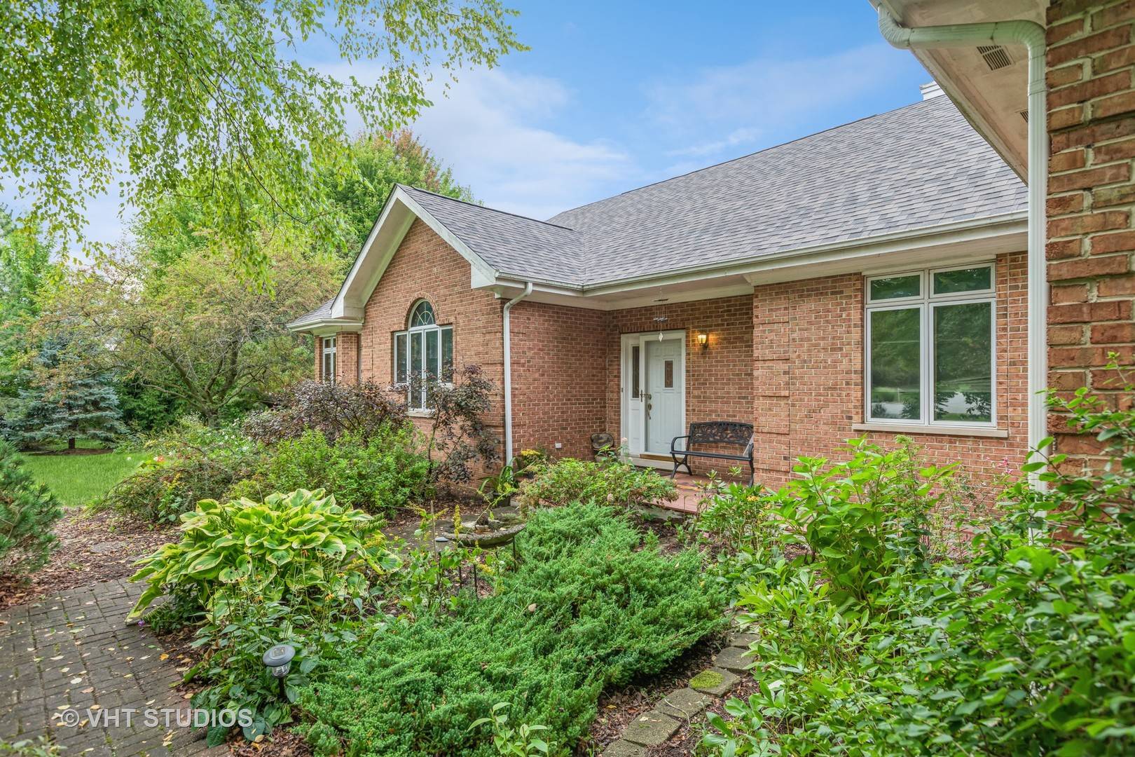 2704 JENNY JAE Lane,  Crystal Lake,  IL 60012