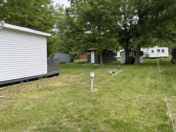 Sublette, IL 61367,4/199 Woodhaven Lakes