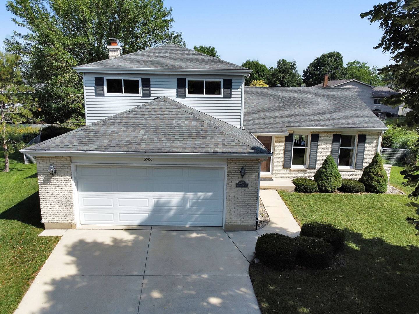 Downers Grove, IL 60516,6900 Waterfall Place