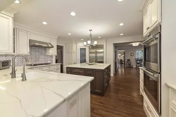 Inverness, IL 60067,1175 Blackburn Drive