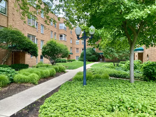 4945 N Wolcott Avenue #1A,  Chicago,  IL 60640