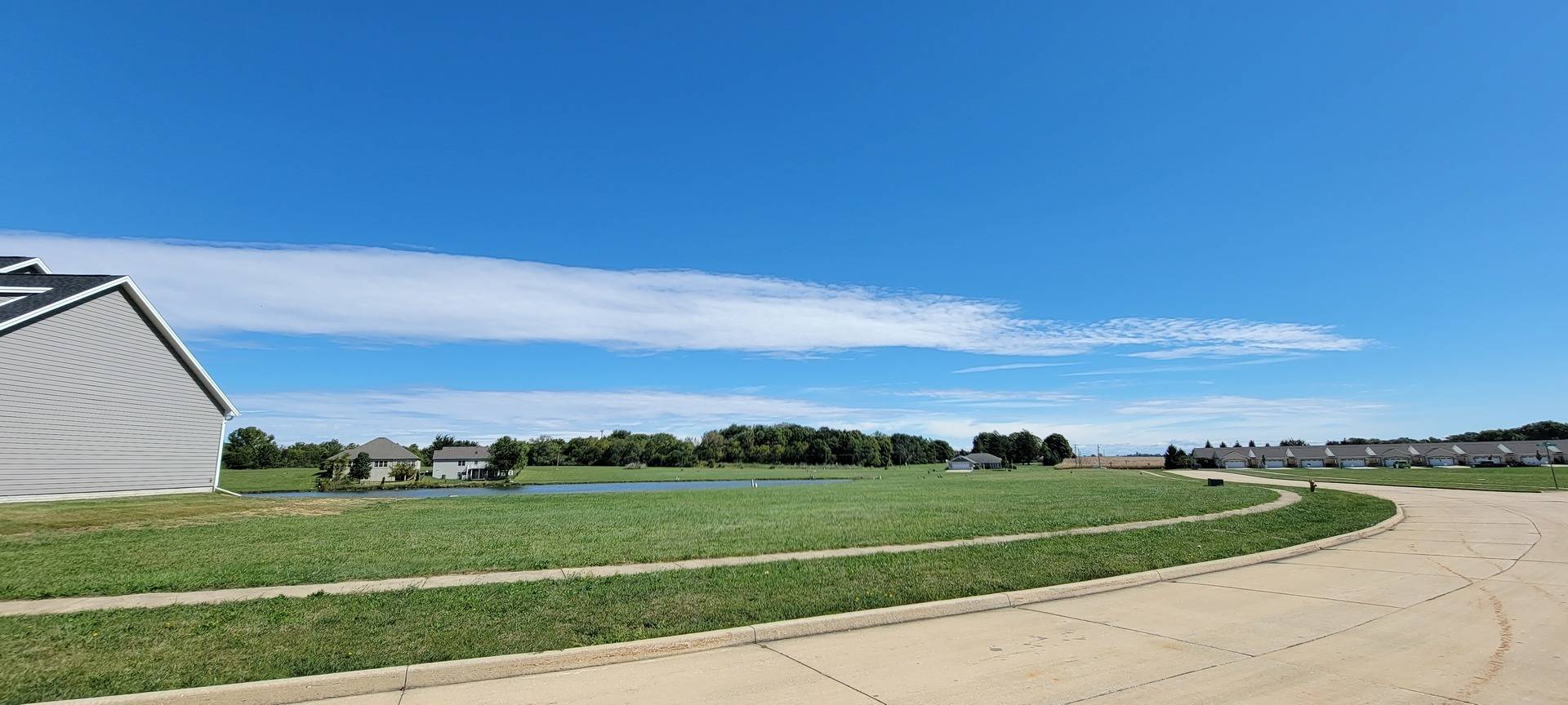 Urbana, IL 61802,512 N Beacon Hill Circle