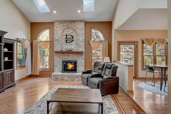 Crystal Lake, IL 60014,4226 Wyndwood Drive