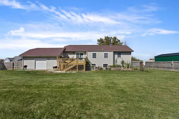 Camargo, IL 61919,9 Nightingale Circle