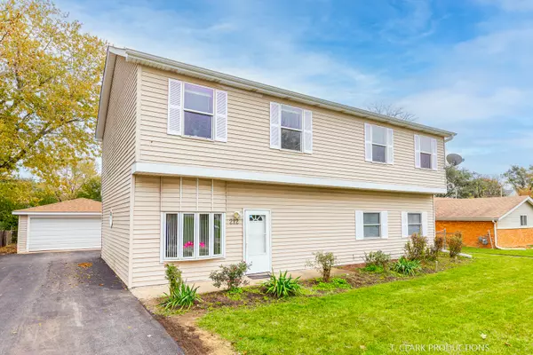212 HARWOOD Drive, Bolingbrook, IL 60440