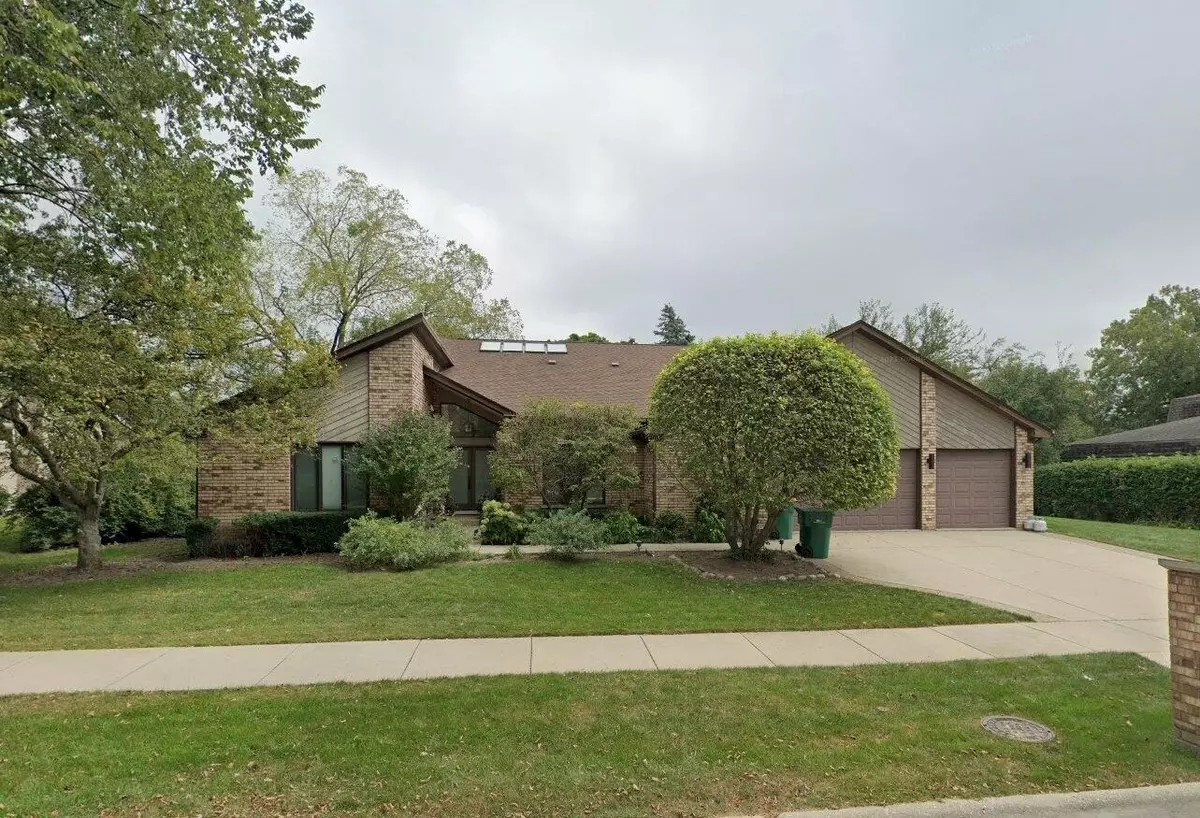 Deerfield, IL 60015,231 Park Lane