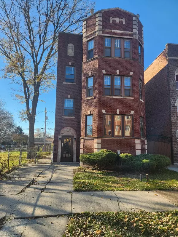 8754 S Harper Avenue, Chicago, IL 60619