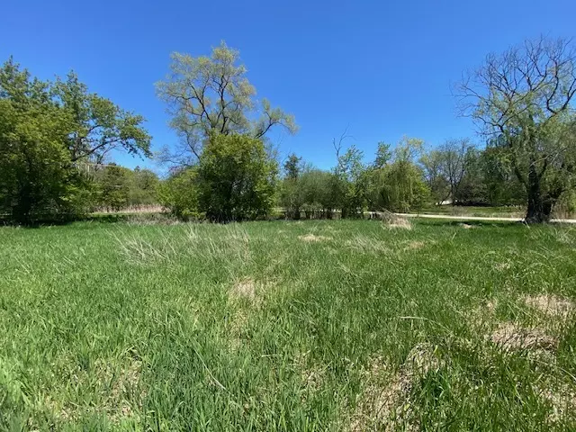 Barrington, IL 60010,25915 W Cuba Road