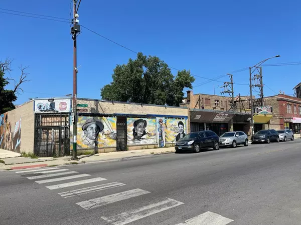 2414 W 71st Street, Chicago, IL 60629