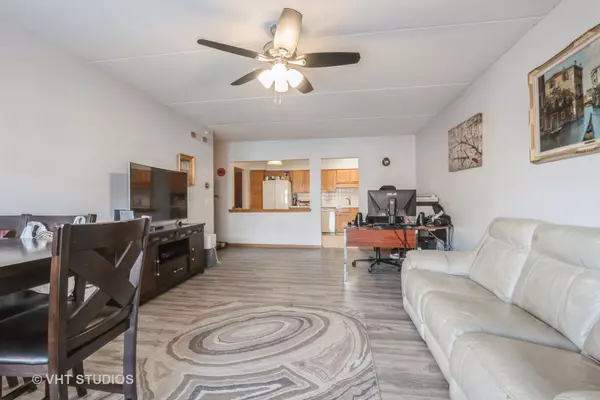 Skokie, IL 60077,5000 Oakton E Street #505