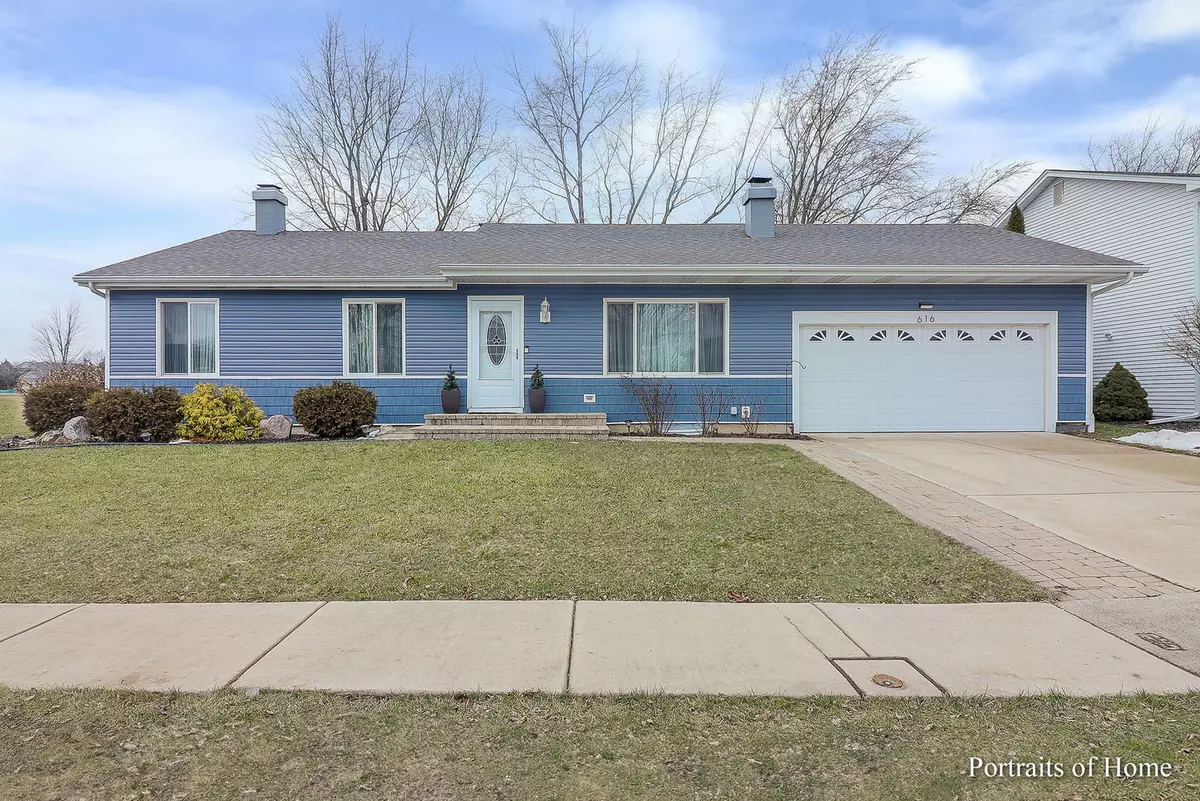 Bartlett, IL 60103,616 Lido W Terrace