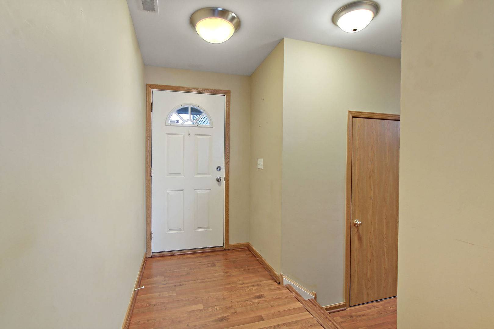 Lakemoor, IL 60051,644 Arbor Circle
