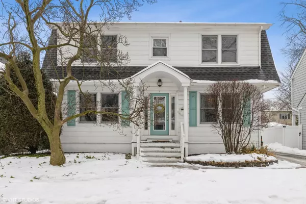 Western Springs, IL 60558,4629 Johnson Avenue