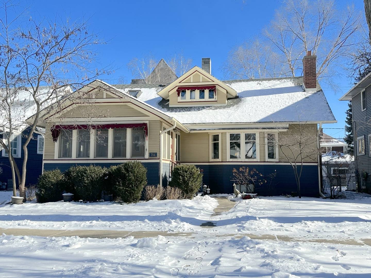 Oak Park, IL 60304,704 S Euclid Avenue