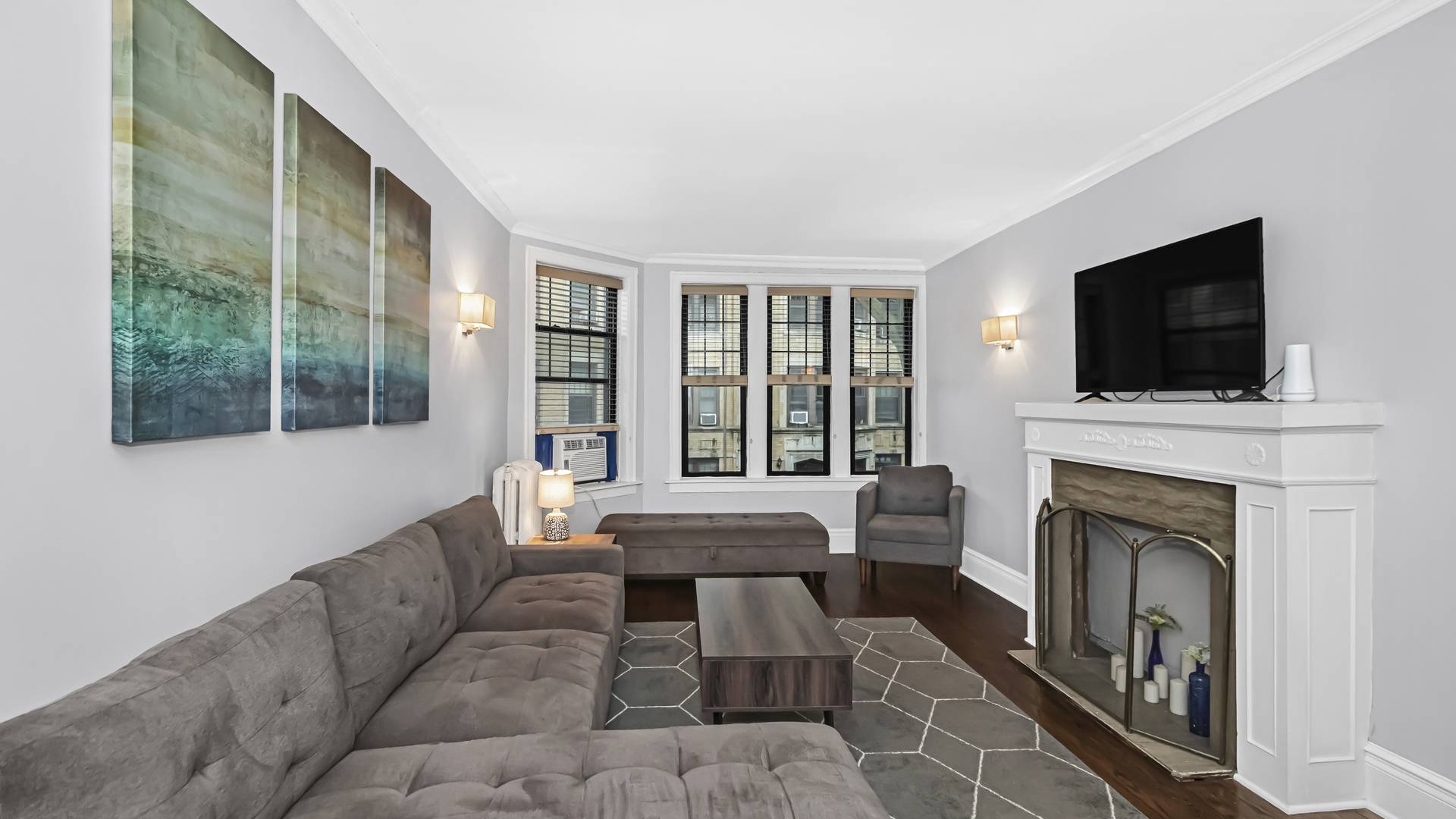 Chicago, IL 60626,1225 W Lunt Avenue #1B