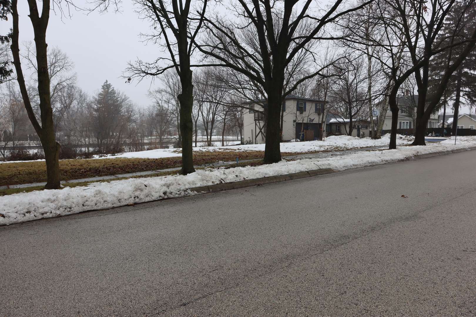 Bartlett, IL 60103,403 W Oneida Avenue
