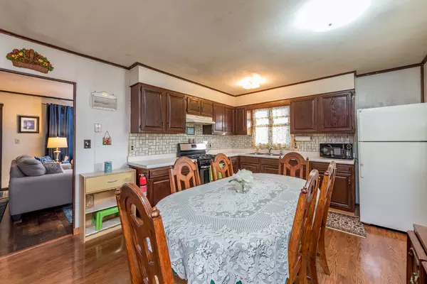 1422 N Martin Avenue Waukegan, IL 60085