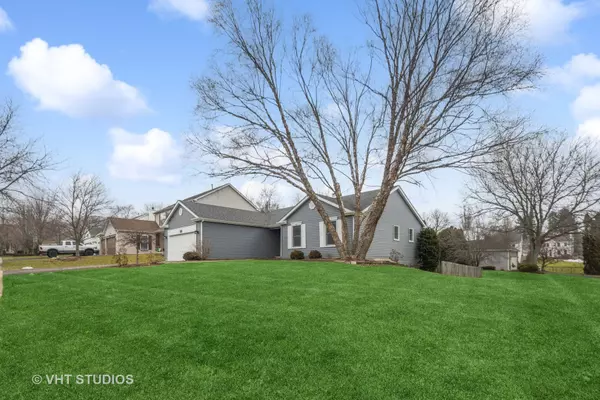 North Aurora, IL 60542,376 Timber Oaks Drive