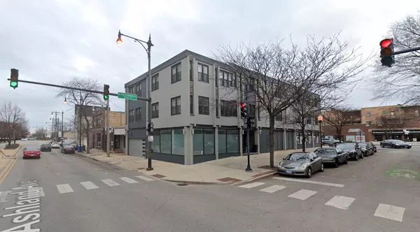 1554 W Hollywood Avenue #STRFRNT, Chicago, IL 60660