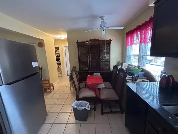 Elmwood Park, IL 60707,2111 N 75th Avenue #1E