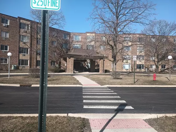 Hoffman Estates, IL 60169,1880 Bonnie N Lane #210