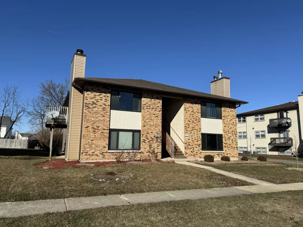 South Elgin, IL 60177,1082 Manchester Court #1082