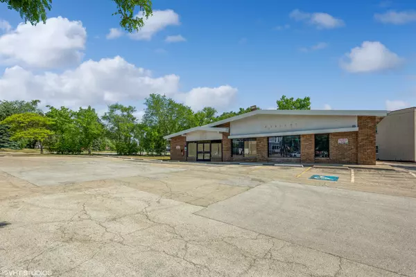 Westmont, IL 60559,301 N Cass Avenue