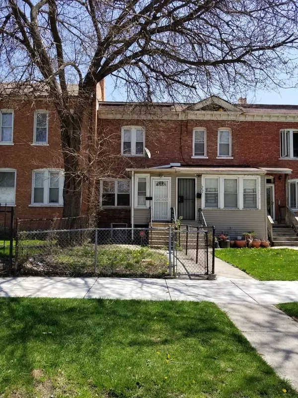 10505 S Corliss Avenue, Chicago, IL 60628