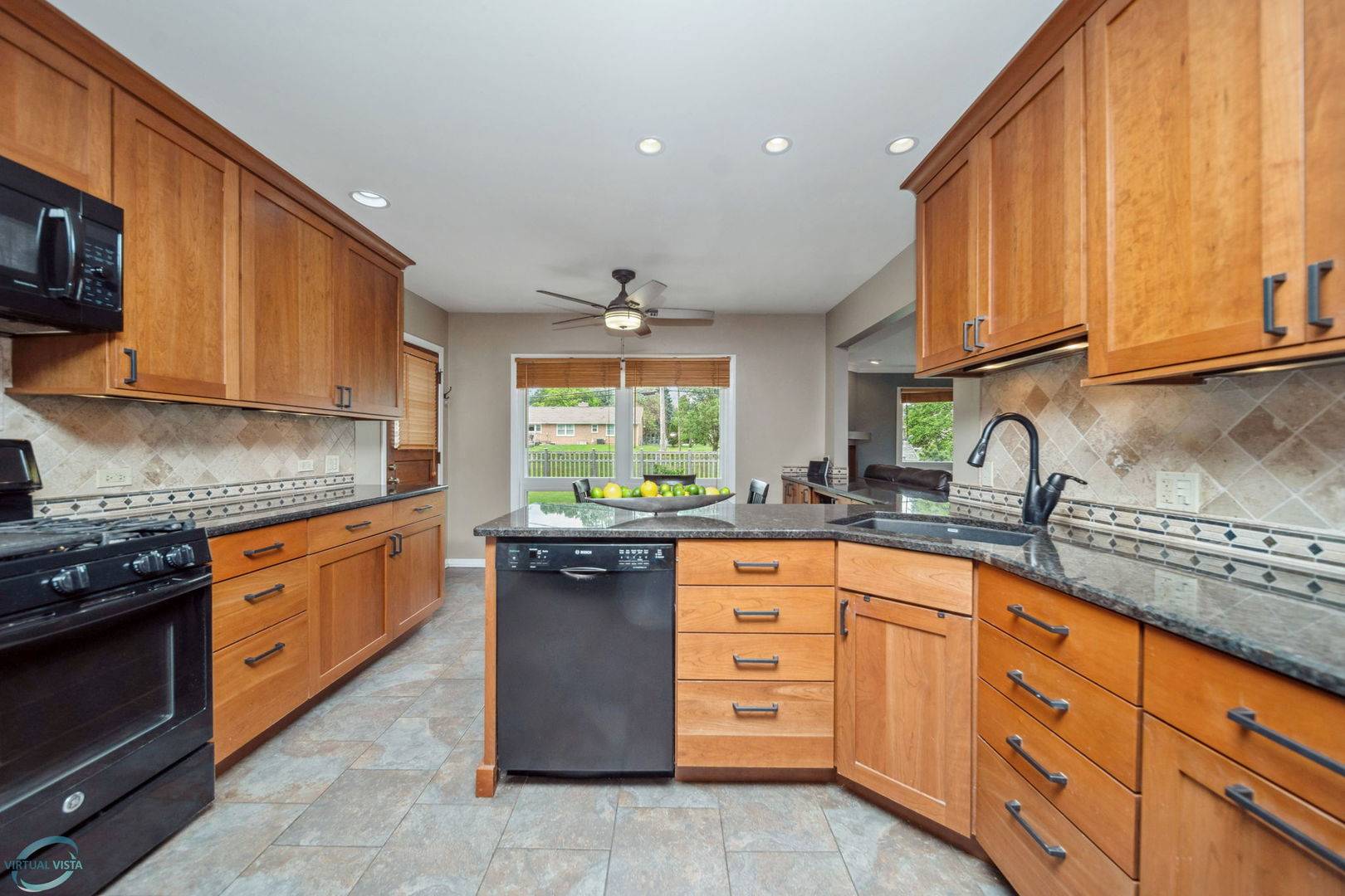 Downers Grove, IL 60516,912 61st Street
