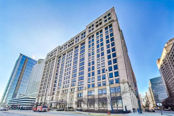 Chicago, IL 60611,680 N Lake Shore Drive #416