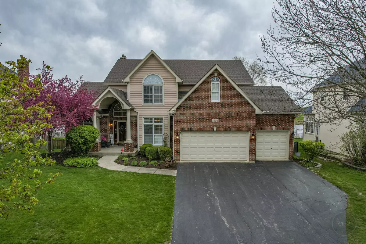 Naperville, IL 60564,3324 Tall Grass Drive