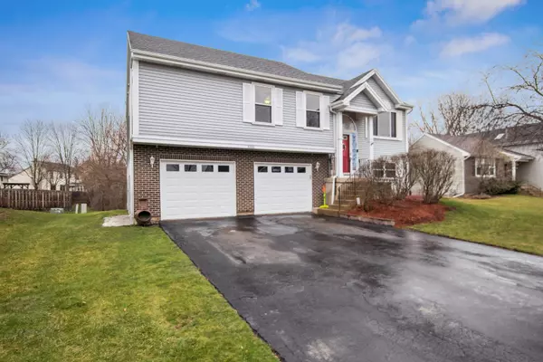 Crystal Lake, IL 60014,608 Crimson Drive
