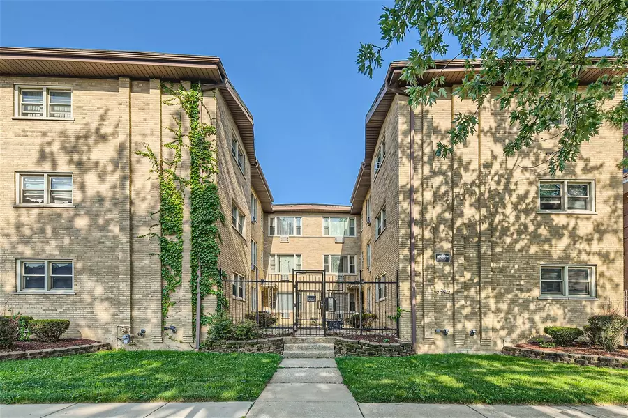 6945 S Chappel Avenue #3-B, Chicago, IL 60649