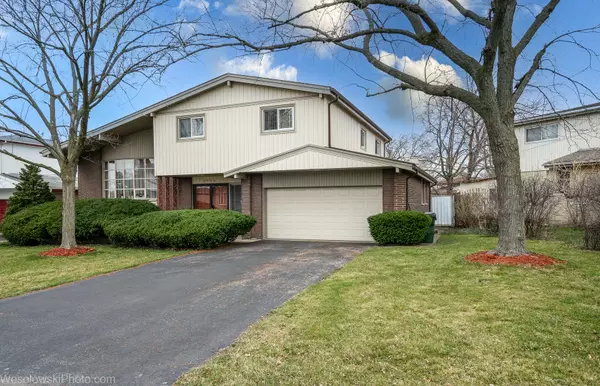 Niles, IL 60714,9926 N Wendy Way