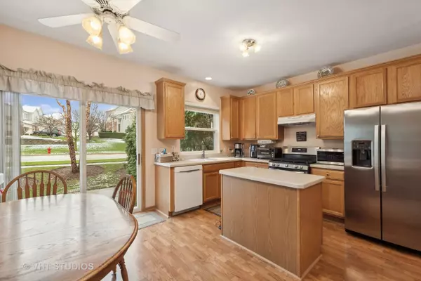 Algonquin, IL 60102,536 Woods Creek Lane