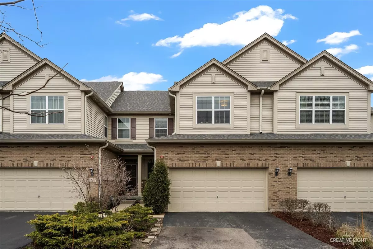 North Aurora, IL 60542,35 Oak Creek Court